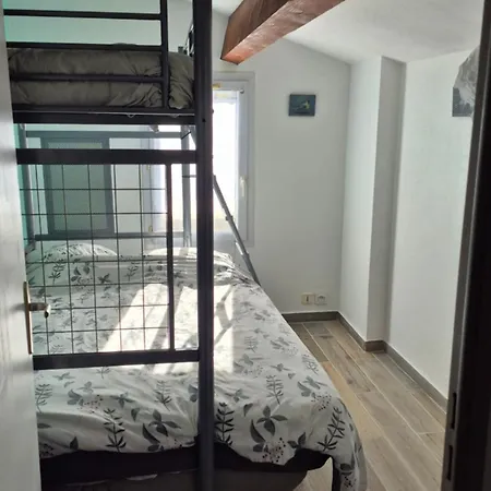 Maison 100m De La Avec Parking Securise Fibre Optique Internet Holiday home Valras-Plage