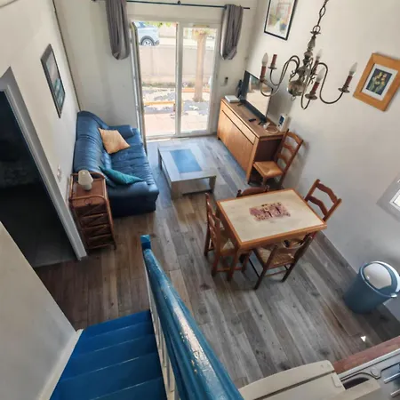 Maison 100m De La Avec Parking Securise Fibre Optique Internet Holiday home